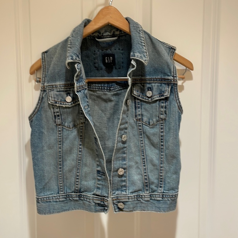 Gap kids size medium denim vest